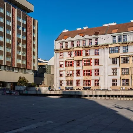 Old Town Riverside Luxury *