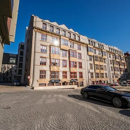Old Town Riverside Luxury *